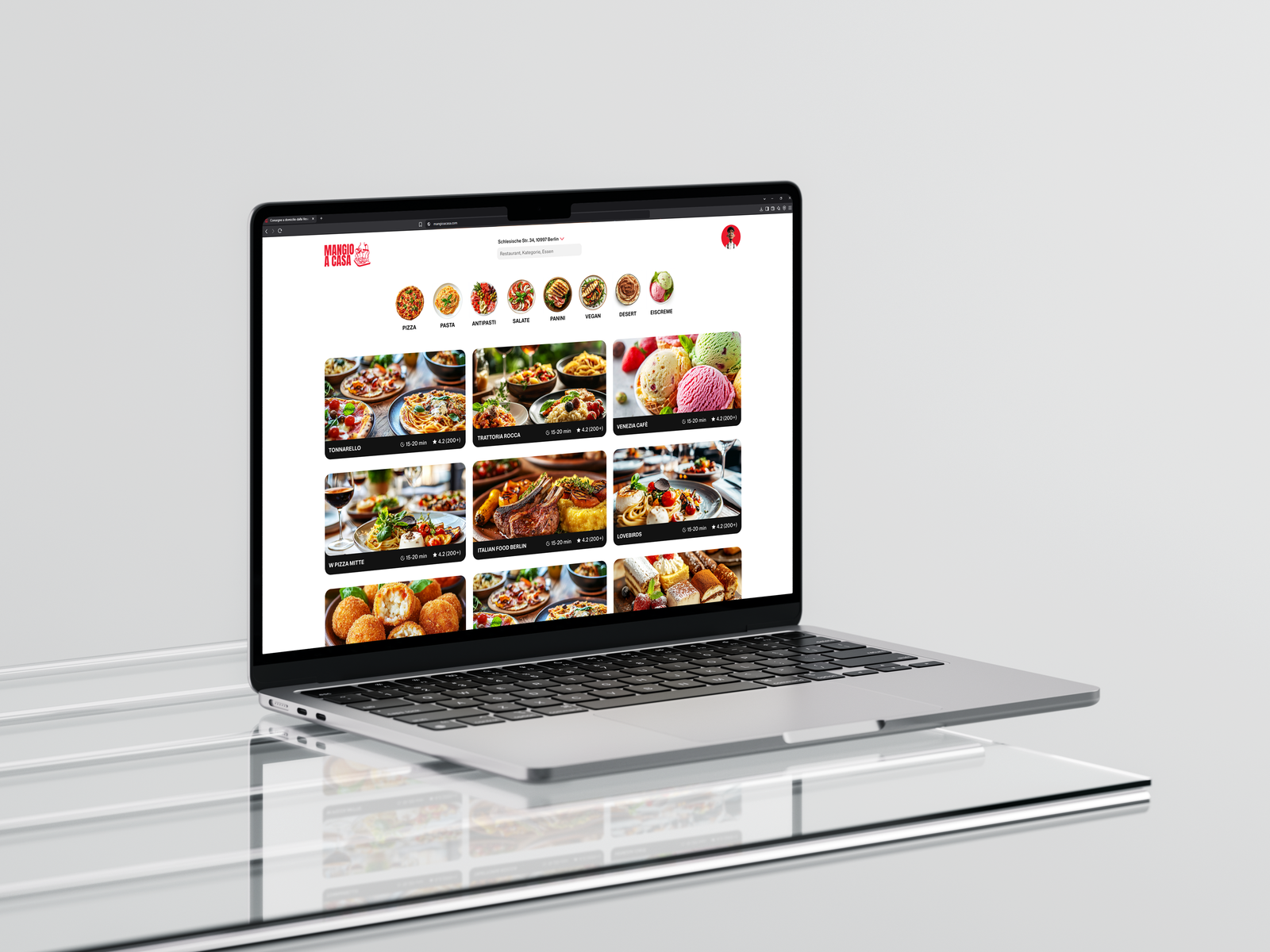 Mangio A Casa Bestell-Website auf einem Laptop
